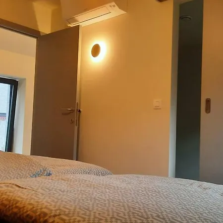 Scapade Des Monts Nyaraló Virelles